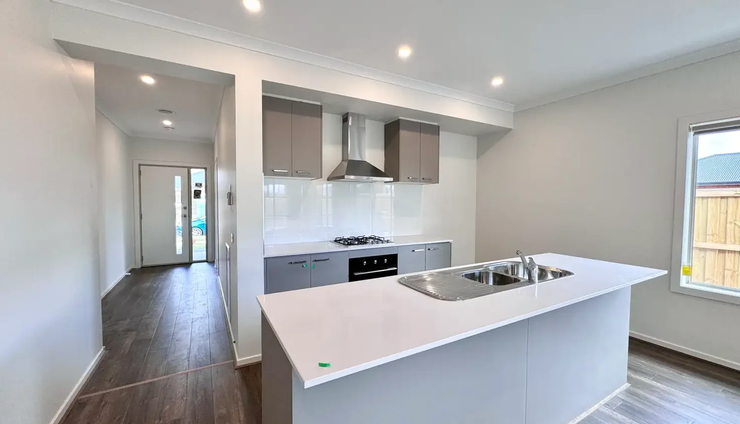 41 Yearling Promenade, Werribee, VIC 3030, 4 Kuwarto, 2 Banyo, House