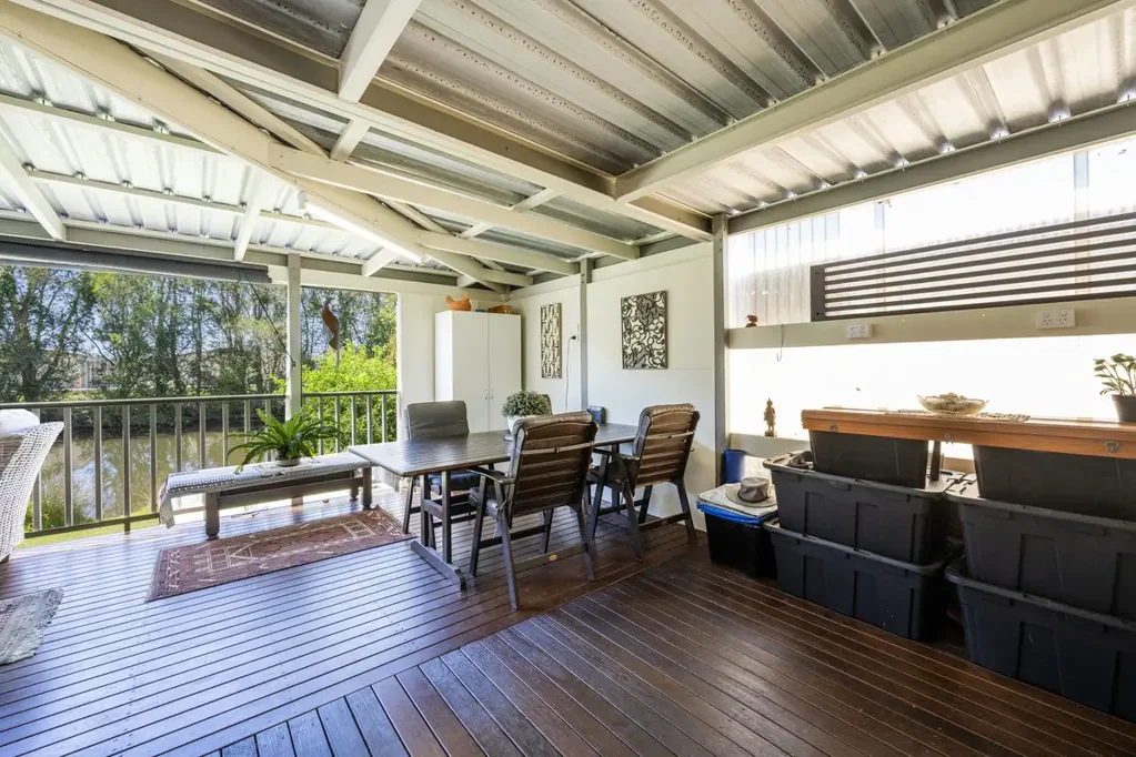 Yamba 2房  Spacious Outdoor Living With Water Views!