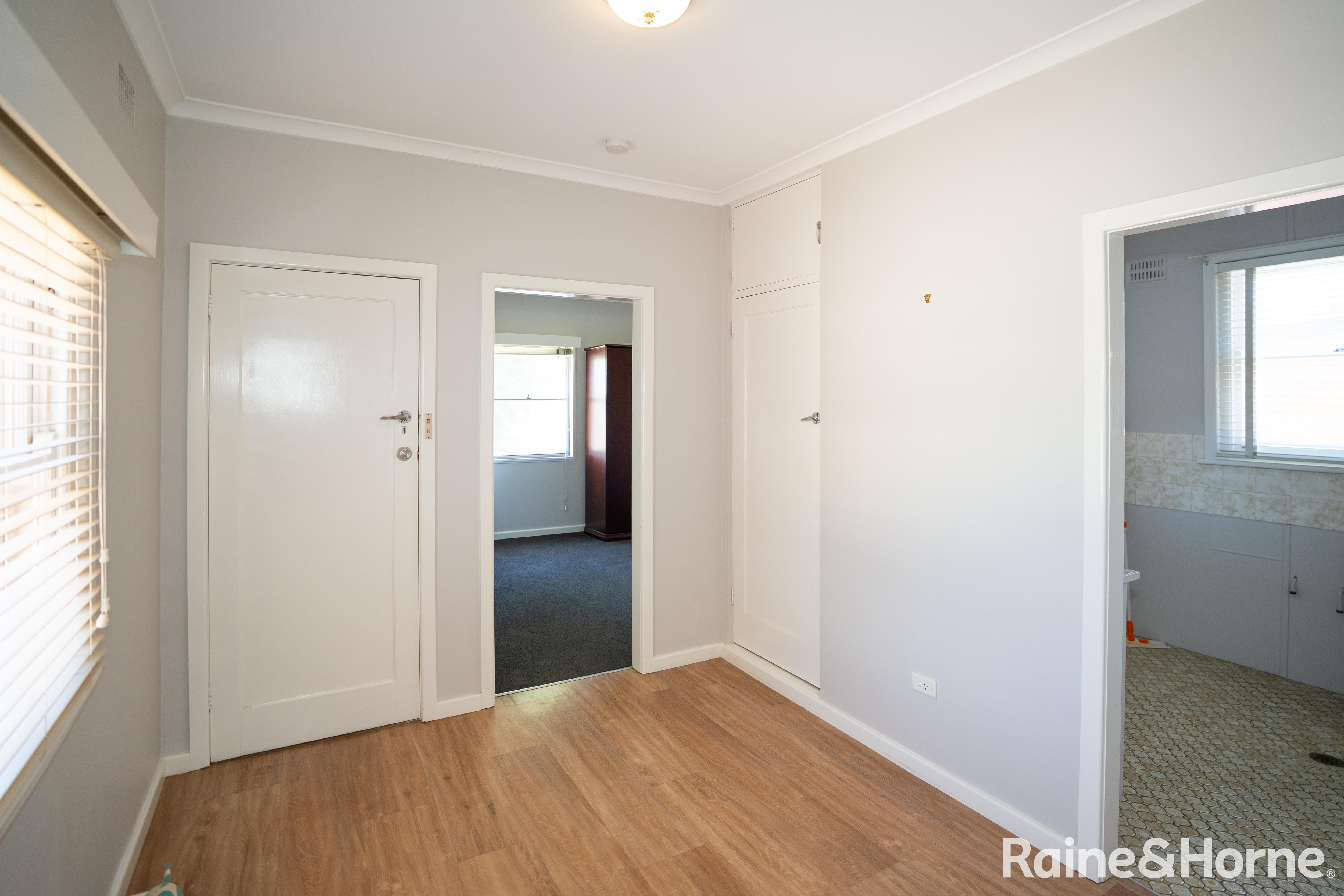 19 DARLOW ST, WAGGA WAGGA NSW 2650, 0 ห้องนอน, 0 ห้องน้ำ, House