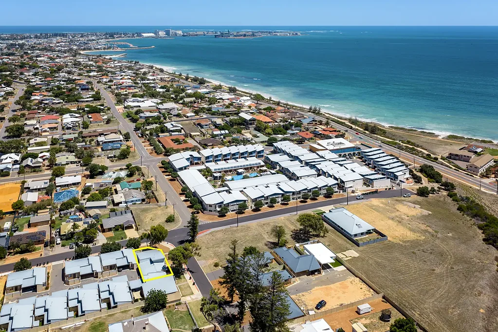 8/17 Ord Street, Beresford, WA 6530