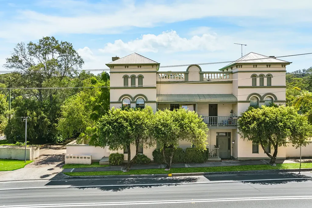 2/249-253 Menangle Street, Picton, NSW 2571