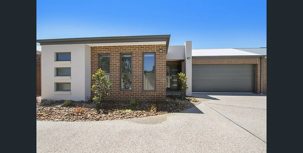 Beautiful 3-Bedroom Home in the Heart of Yarrawonga