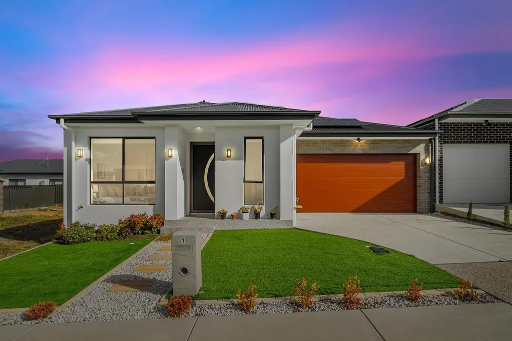 Taylor 3ਬੈੱਡਰੂਮ Luxury Ground Level Living!