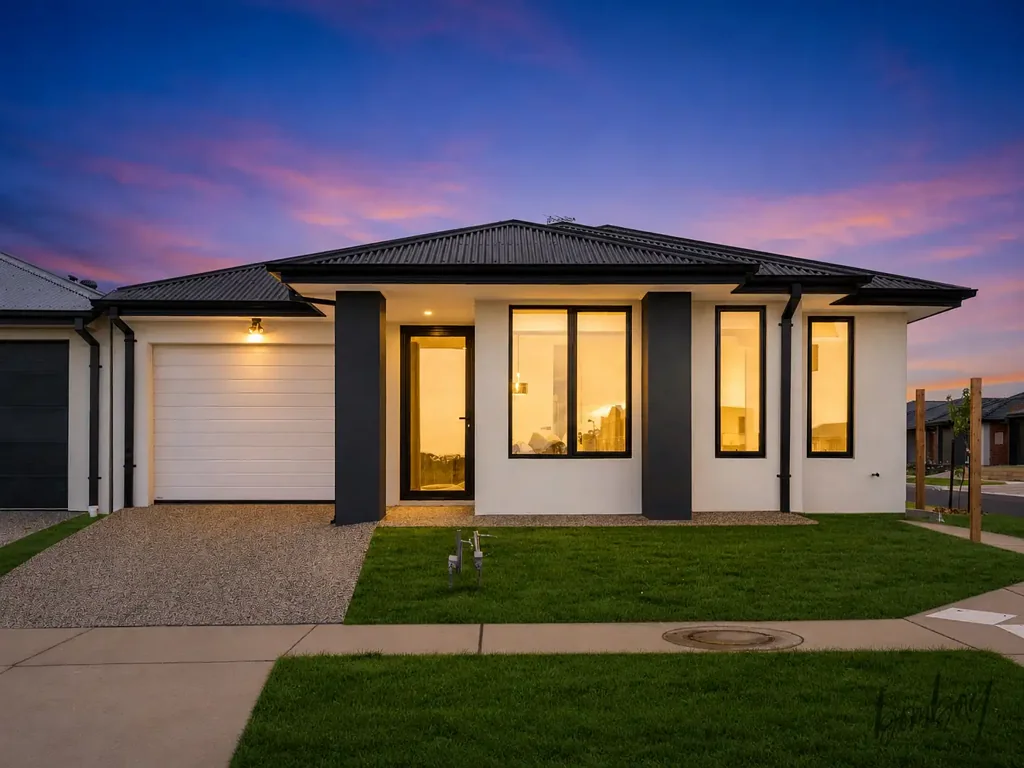 Woodstock 4房  Brand New Family Home