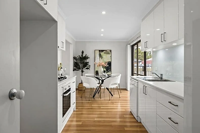 2 Apsley Court, Ferntree Gully, VIC 3156, 3房, 1浴, House