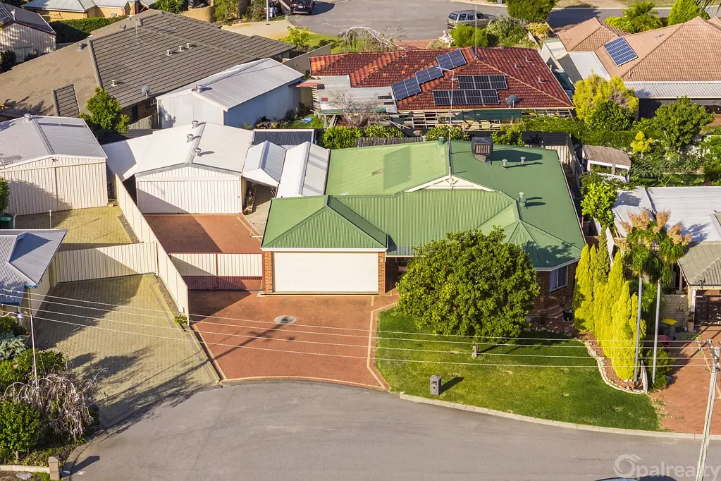 2 Crown Place, Wannanup, WA 6210
