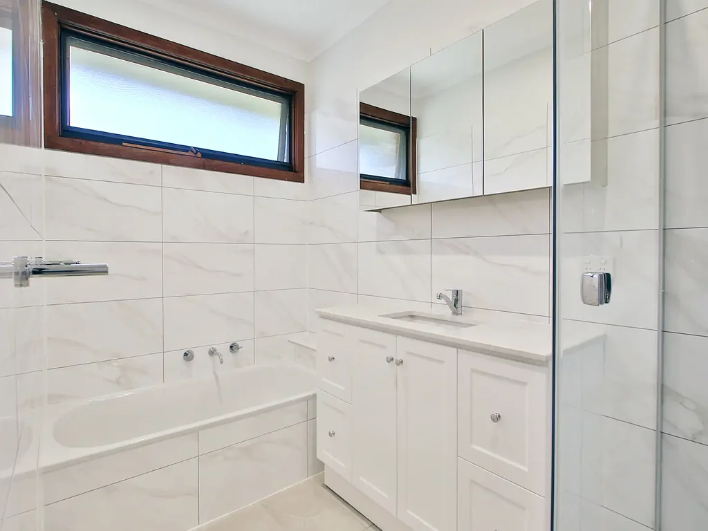 LOCATION PERFECT & OPPOSITE MENTONE PRIMARY!