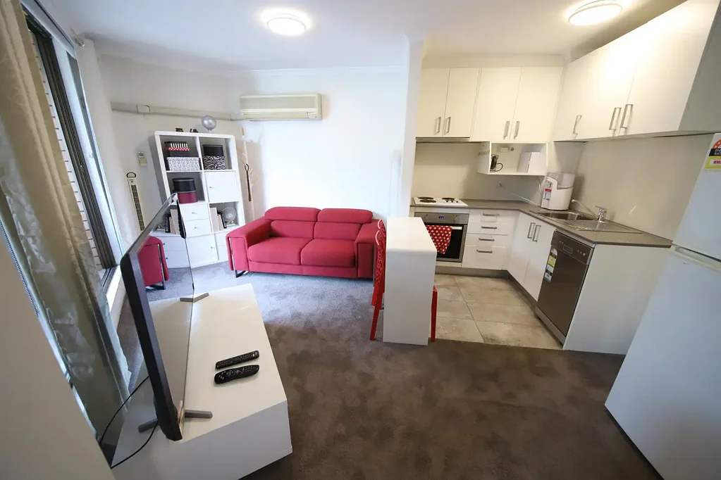FULLY FURNISHED 1 BEDROOM IN BEST LOCALE
