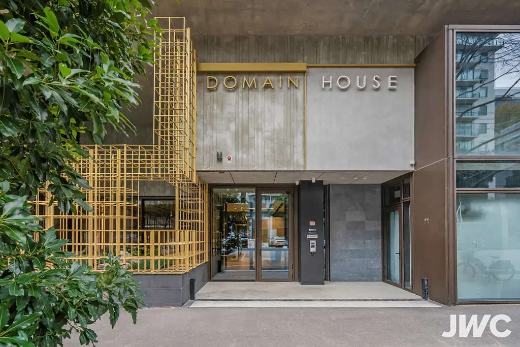Elevated Living in Prestigious Domain House