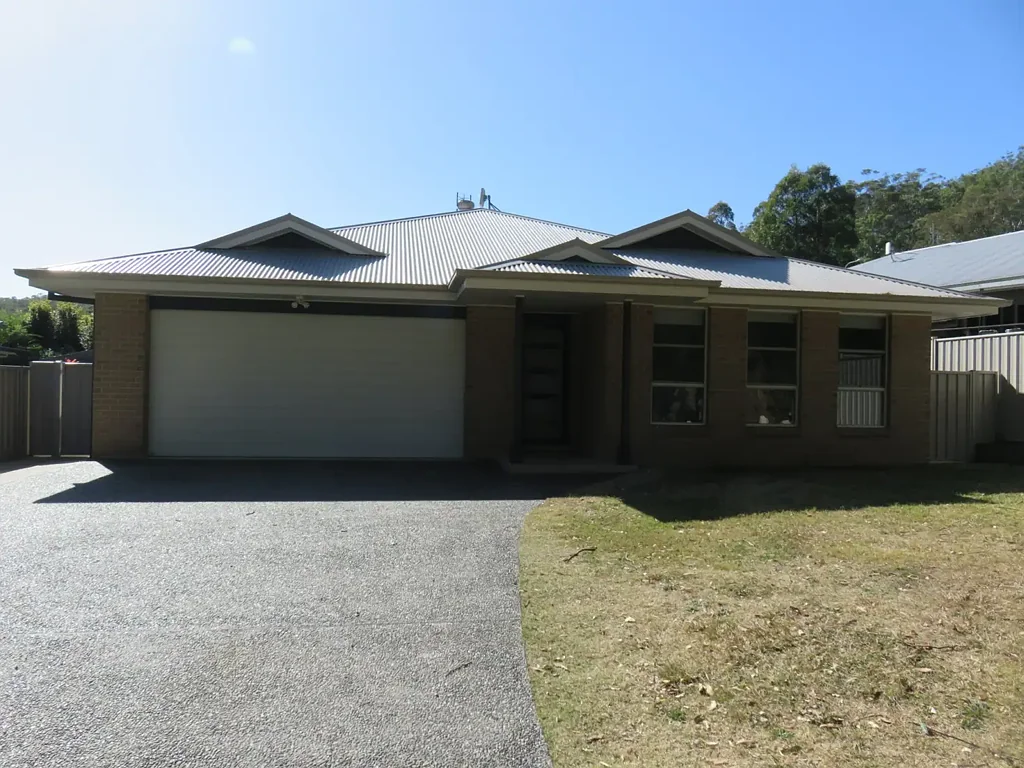 16 Cooper Street East