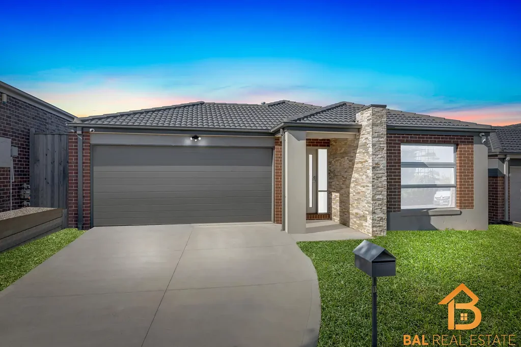 Tarneit 4 Bedroom Sleek, Spacious & Renovated - This One Ticks All the Boxes!!! Save the date!!!
