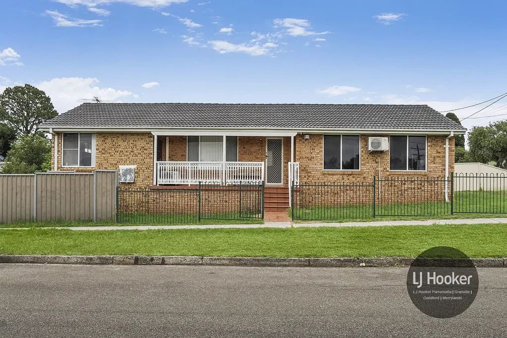 Guildford 4ห้องนอน CORNER BLOCK - BRICK HOUSE