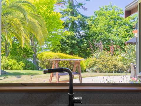 Rangatira Park 5房  Family lifestyle haven, two min to town