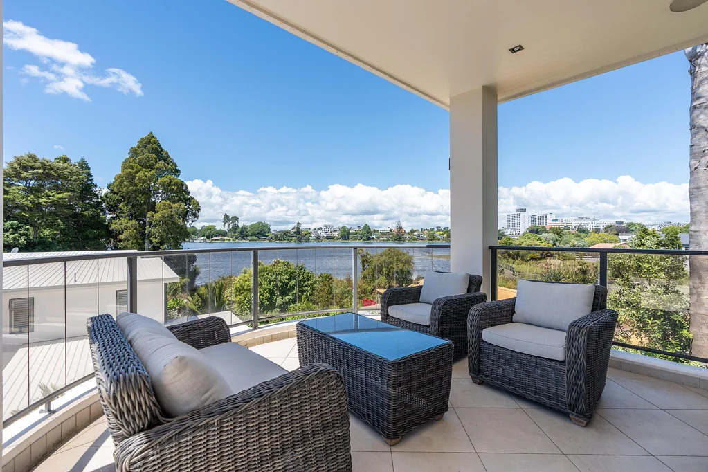 136 Lake Crescent, Hamilton Lake, Hamilton, Waikato