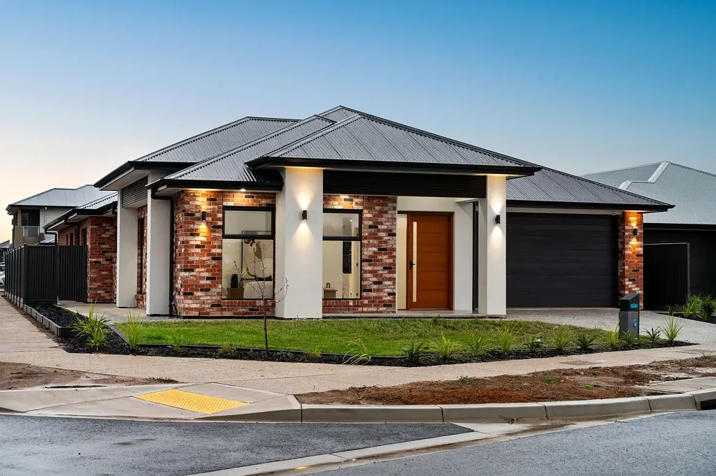 Riverlea Park 4Kwarto Luxury Reimagined | Brand New Corner Residence with Soaring 3 Metre Ceilings Throughout