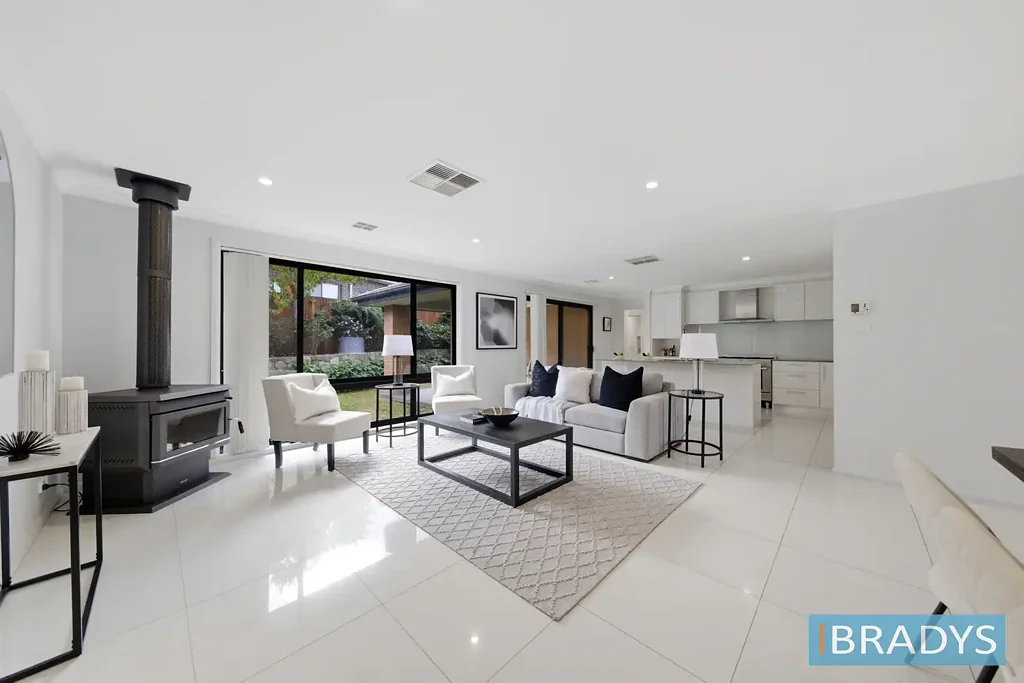 Bonner 4 Bedroom Impressive and stylish four bedroom family residence