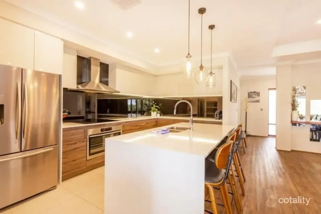 Bedfordale 4ห้องนอน Stunning & Modern Hills Home