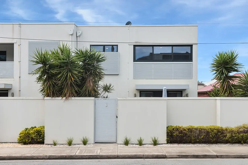 1/250 Military Road, Henley Beach, SA 5022