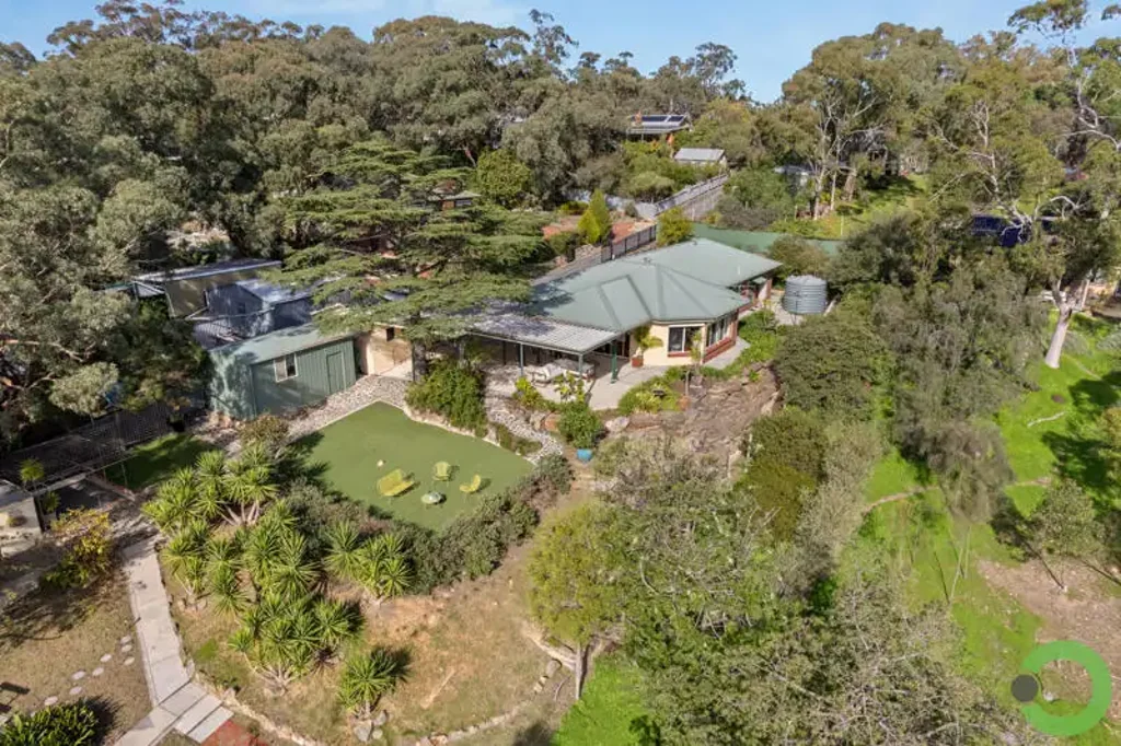 Eden Hills 4 Slaapkamer Imagine Living Here - A Secluded Sanctuary with Panoramic Views!