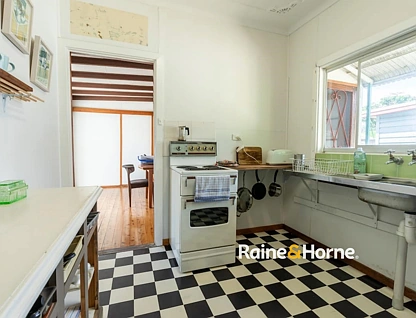 35 Lone Pine Avenue, Umina Beach, Central Coast, 3 Kuwarto, 1 Banyo, House