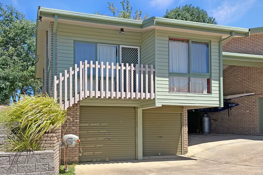 Lake View Rental 12-Month Lease Preferred, 6-Month Considered