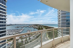 65/3 Cunningham Avenue, Main Beach