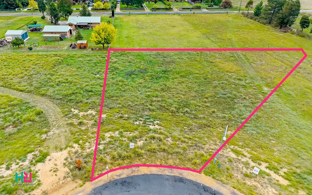 Lidsdale  A Spacious 2,259m² Lifestyle Block in a Quiet Estate Setting
