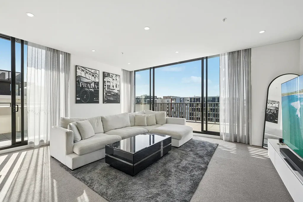 Waterloo 2Moenga Luxury Apartment In Mirvac's 'The Finery' Basks In Radiant North Aspect
