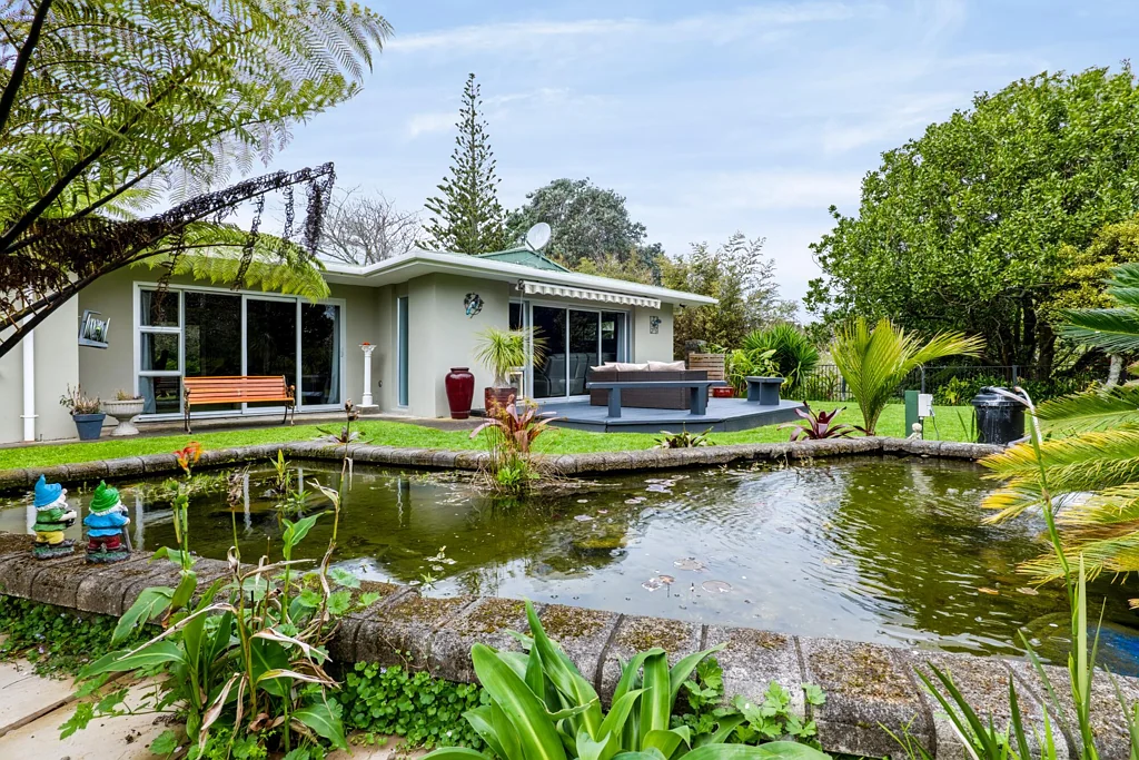 Merrilands 3Habitaciones PRIVATE MERRILANDS HAVEN – SPACE, STYLE & SERIOUS GARAGING!