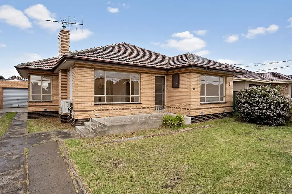 Charming Family Home in Sunshine West!