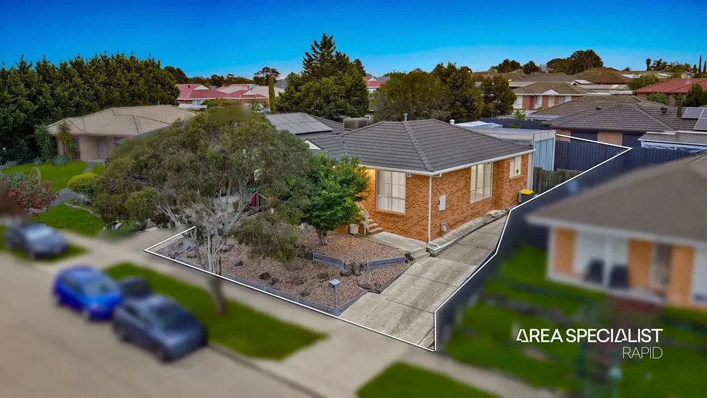 Hampton Park 3房 宽敞卧室三间 采光充足起居 实用厨房储物 双车位车库便利 社区配套齐全 Well-Maintained Family Home in a Prime Location!