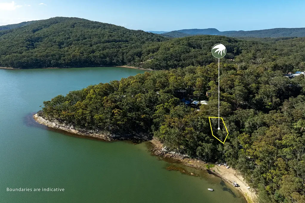 Smiths Lake  Lakefront reserve opportunity