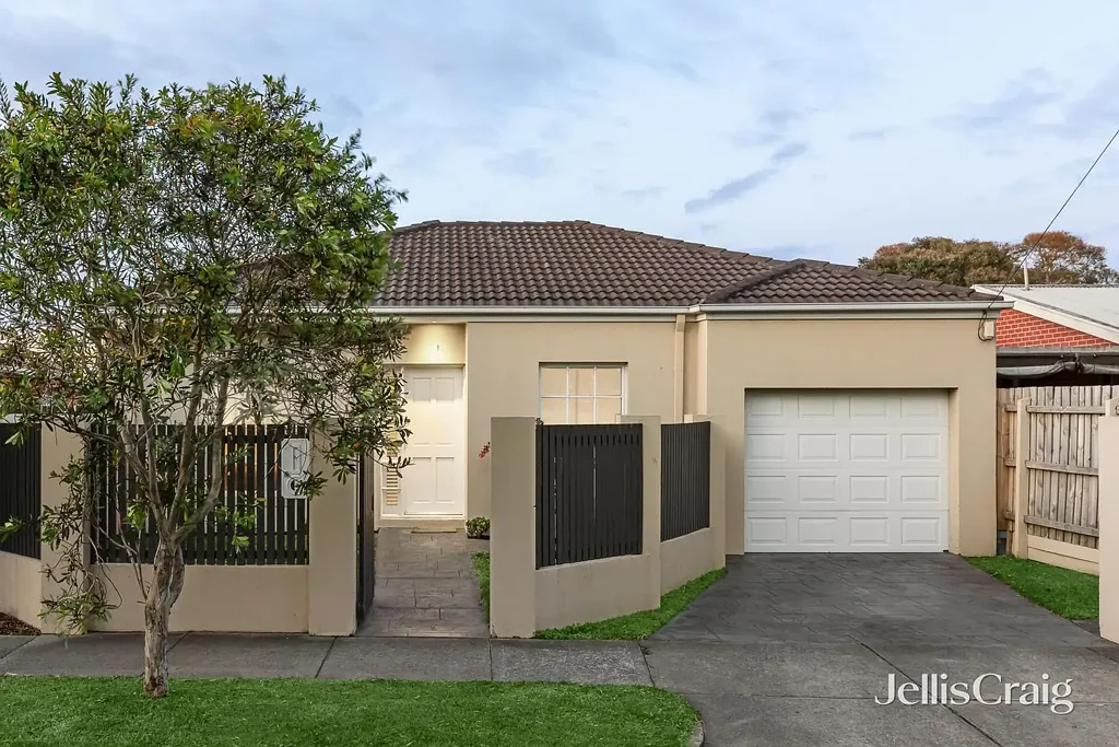 1/49 Fewster Road, Hampton, VIC 3188