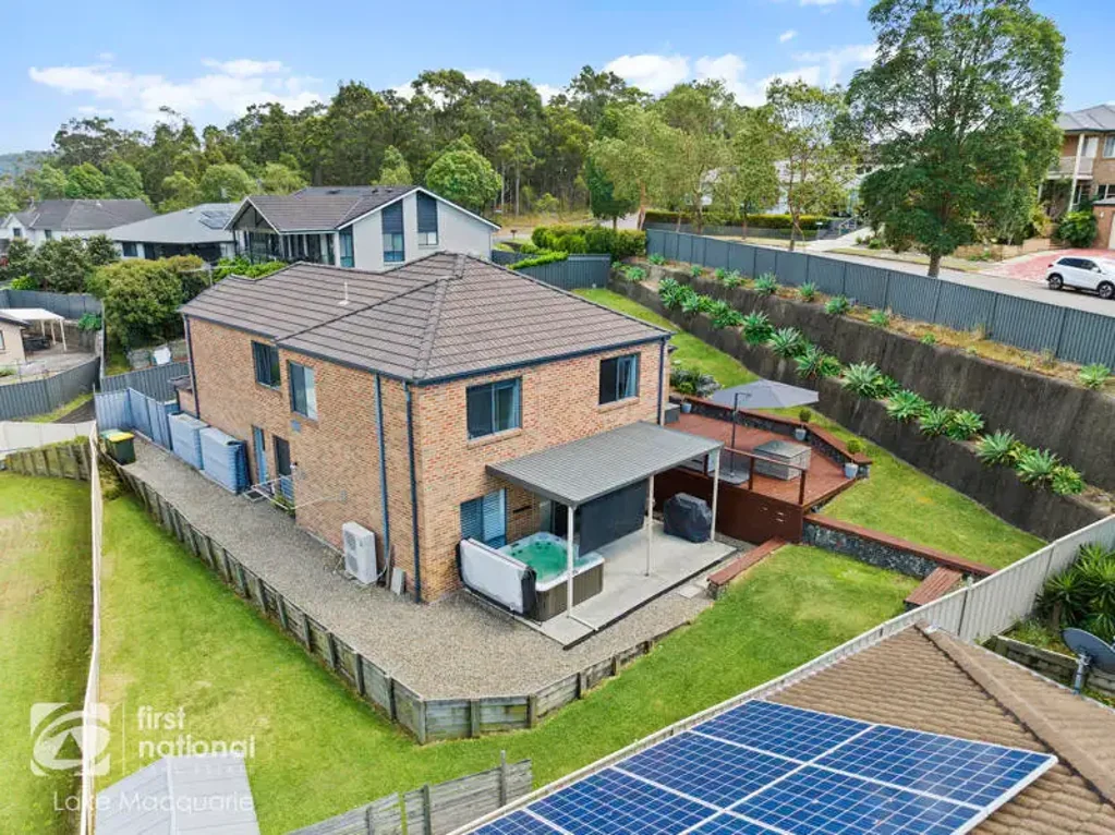 11 Ceylon Close, Cameron Park, NSW 2285