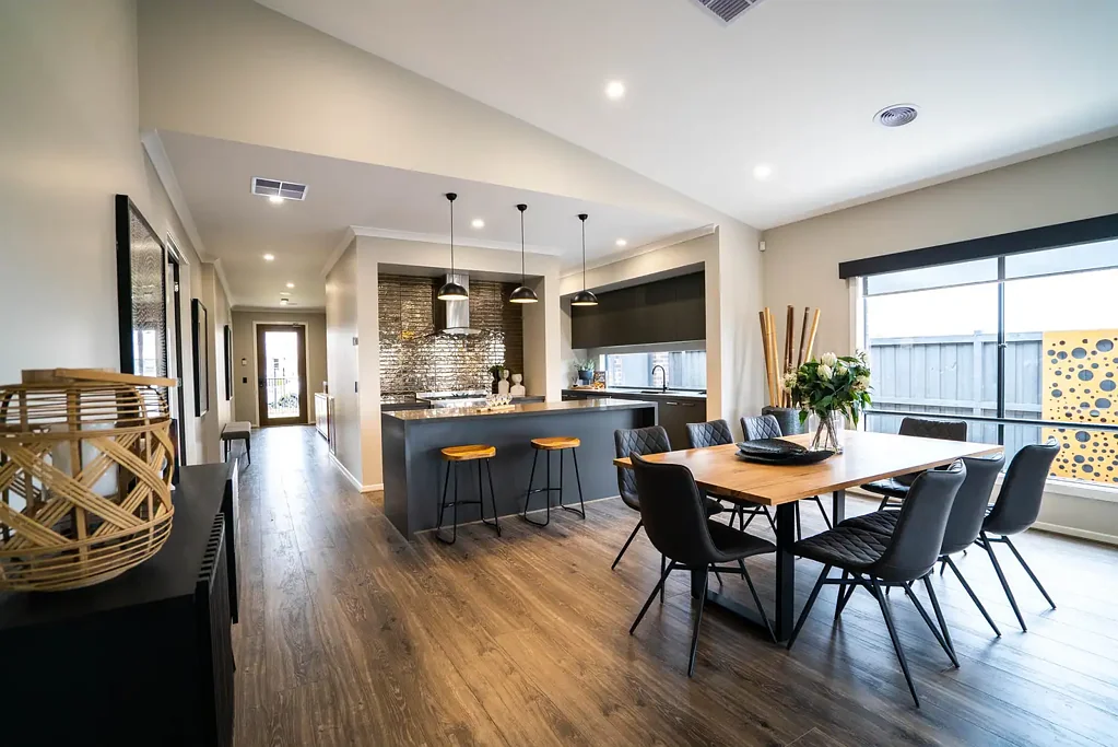 Mount Duneed 4Zimmer Designer 4-Bedroom Display Home with Theatre & Outdoor Entertaining