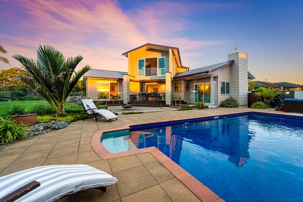 17 Sunny Crescent, Huapai, Rodney, Auckland