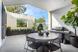 1/2 Milyarm Rise, Swanbourne