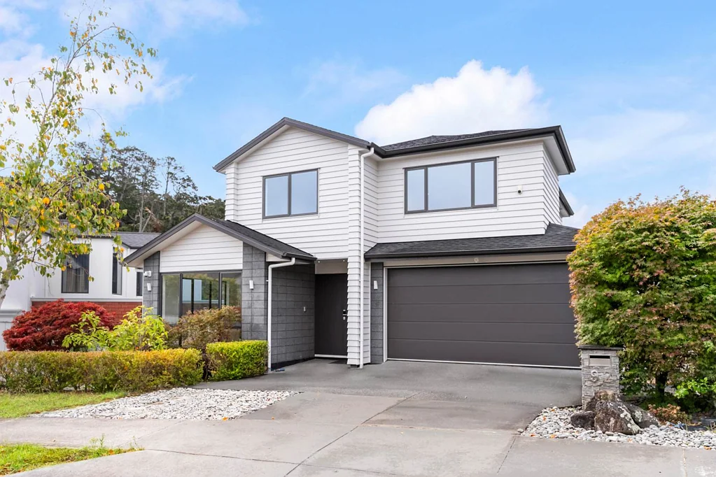 92 Admirals Court Drive, Greenhithe, North Shore City, Auckland