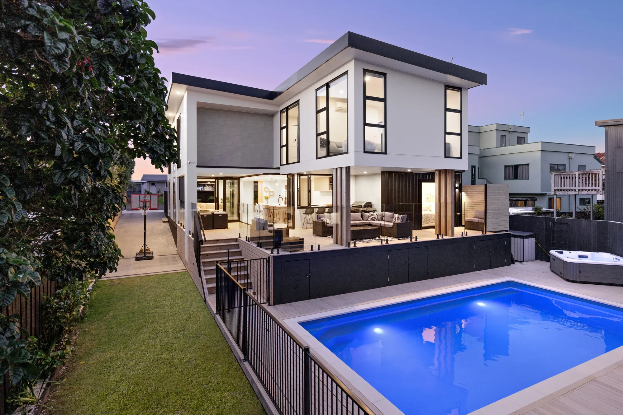 Papamoa 4ห้องนอน Exceptional Beach-side Living
