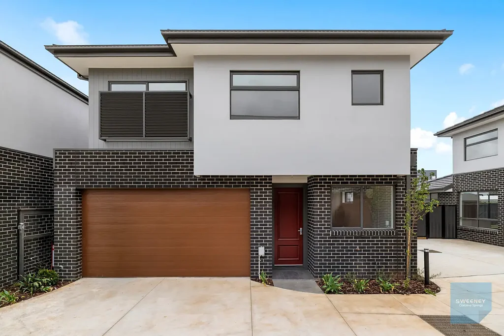 Fraser Rise 3Phòng ngủ Brand-New Modern Townhouse in the Heart of Fraser Rise
