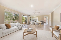 9 Kalyeera Court, Shailer Park