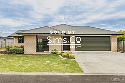 35 Sussex Road, Springvale