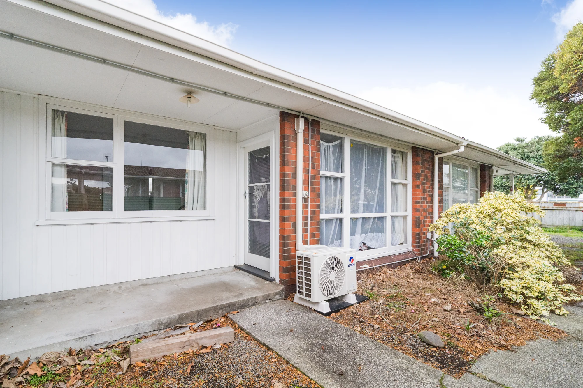 Palmerston North Central 2Phòng ngủ Central City, Brick Unit, Smart buying!
