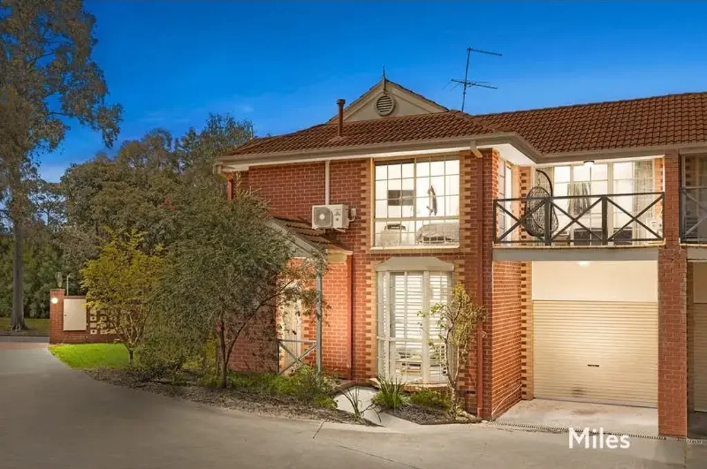 SPACIOUS TOWNHOUSE IN A SERENE LOCATION