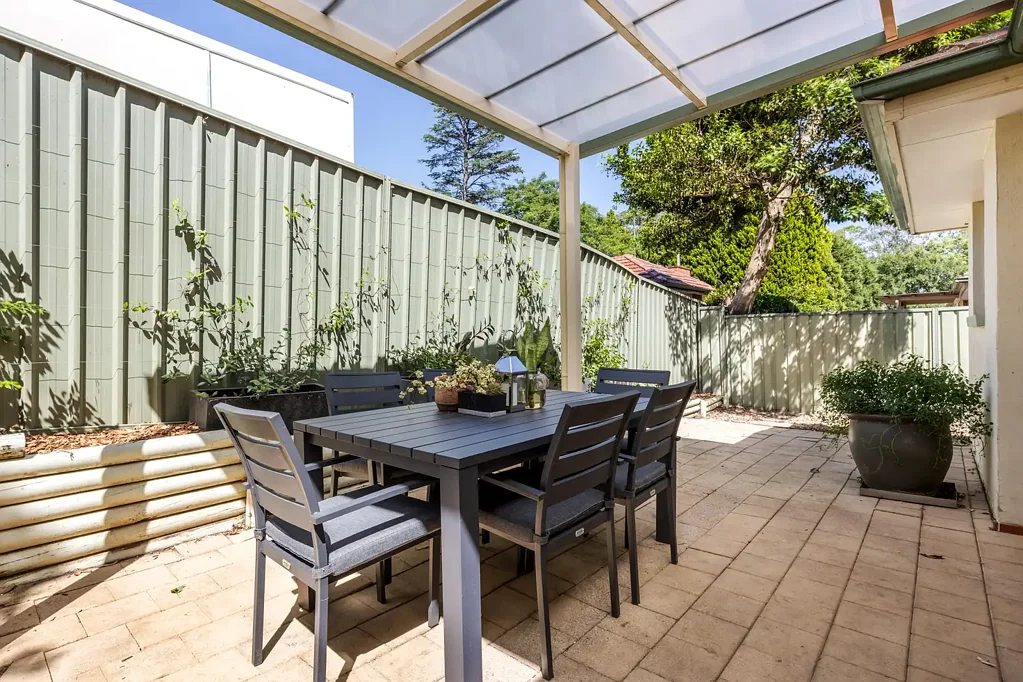 Baulkham Hills 2ਬੈੱਡਰੂਮ Effortless Living Meets Private Outdoor Bliss!