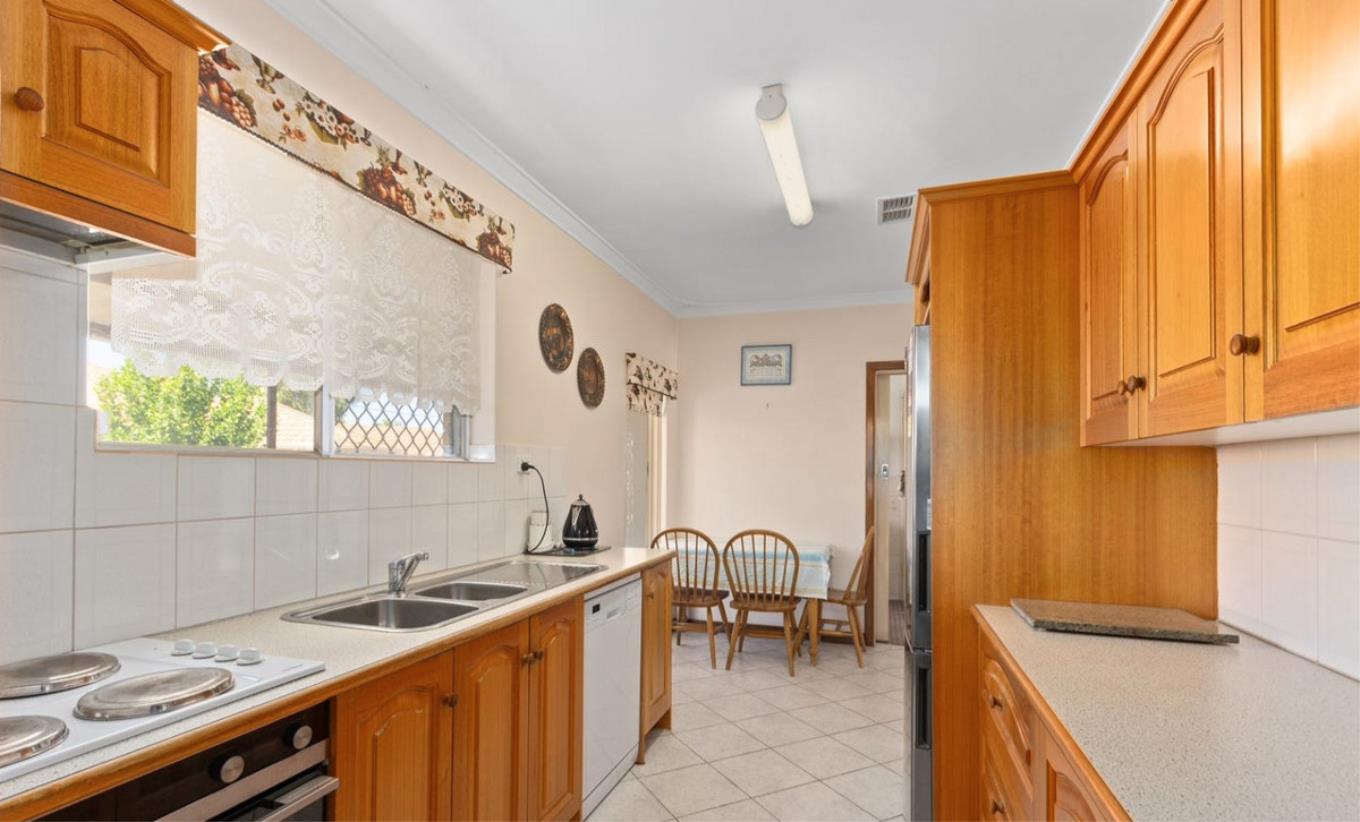 111 RENOU ST, EAST CANNINGTON WA 6107, 0房, 0浴, House