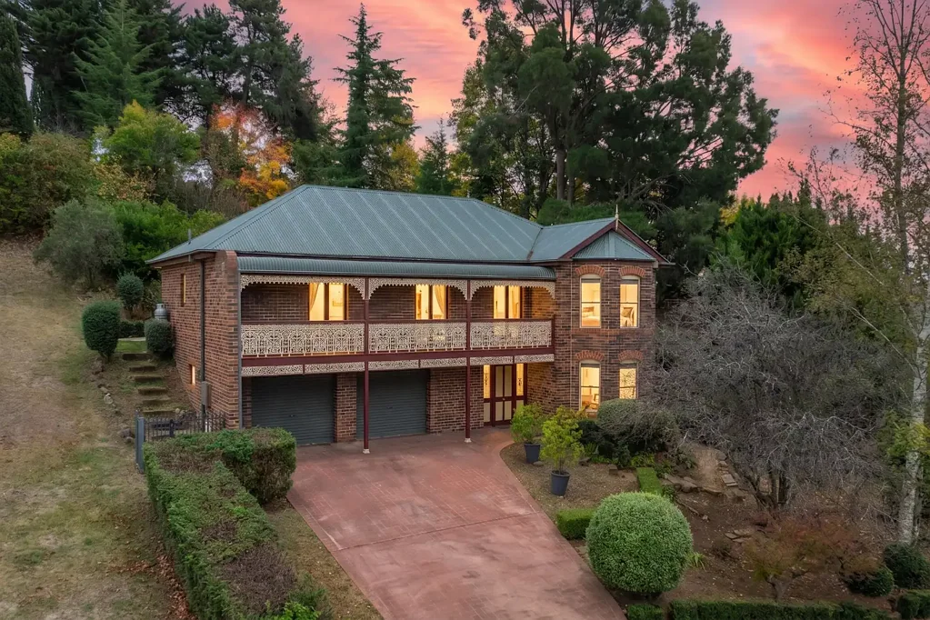 8 Napier Court, Armidale, NSW 2350
