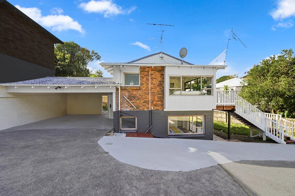 Remuera 3部屋 DGZ with Massive Parking & Overseas Vendor