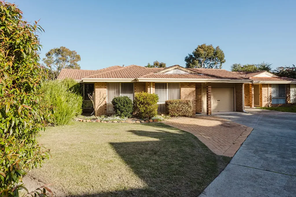 Ballajura 3 Bedroom Seaspray Surprise - 3x1 with Entertaining Space & Prime Location