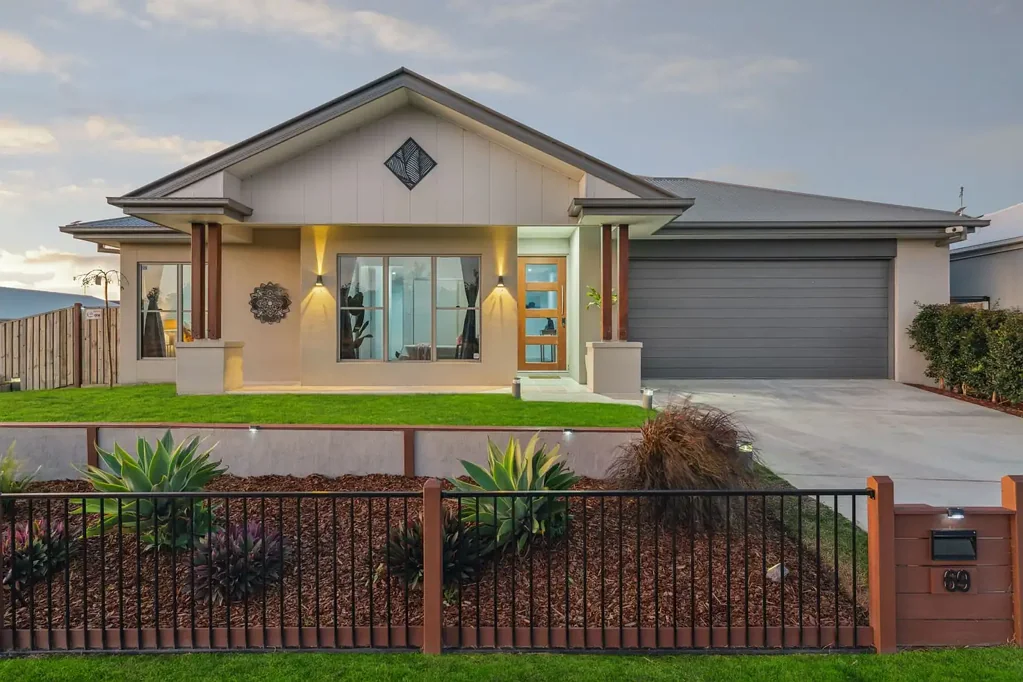 69 Langland Circuit, Walloon, QLD 4306